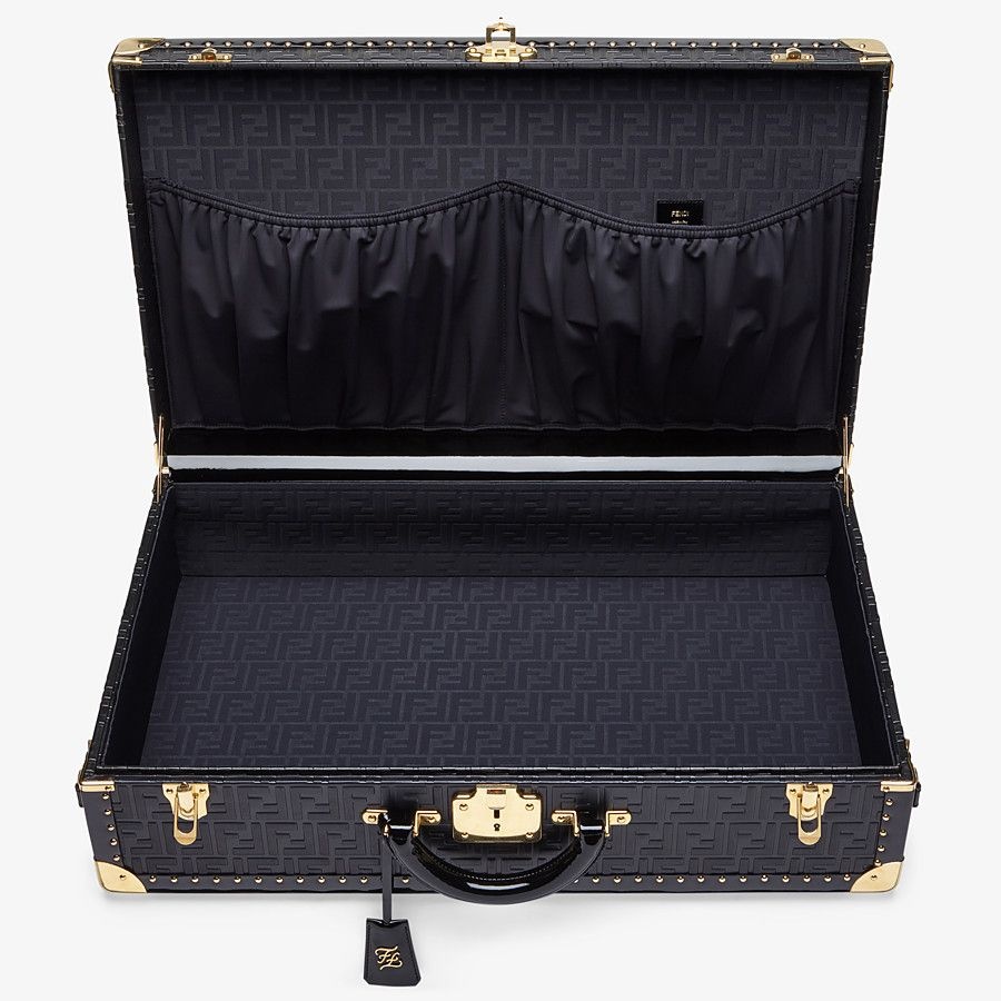 Black leather suitcase - 10