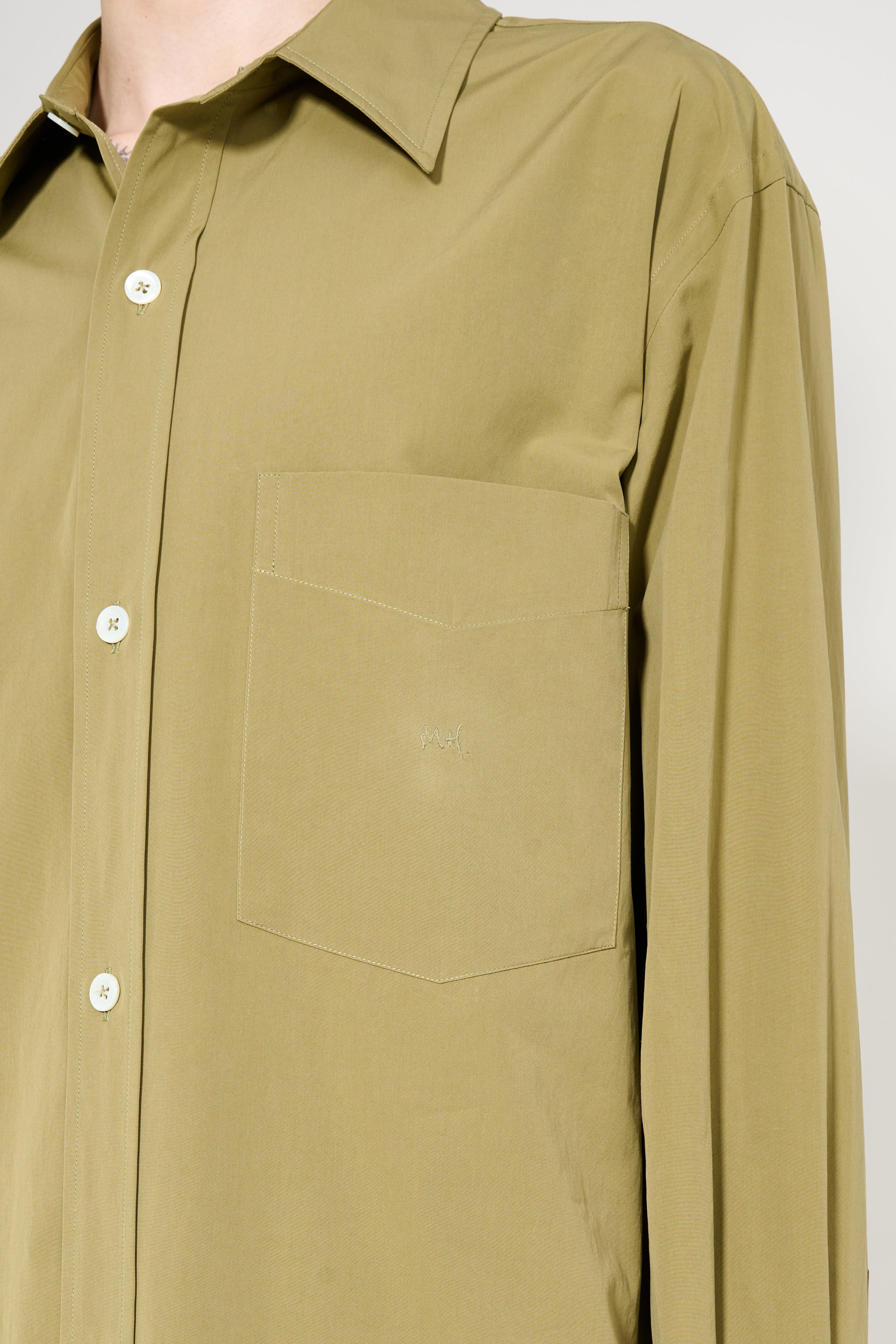 MARGARET HOWELL MONOGRAM SHIRT FINE COTTON POPLIN WARM OLIVE - 5