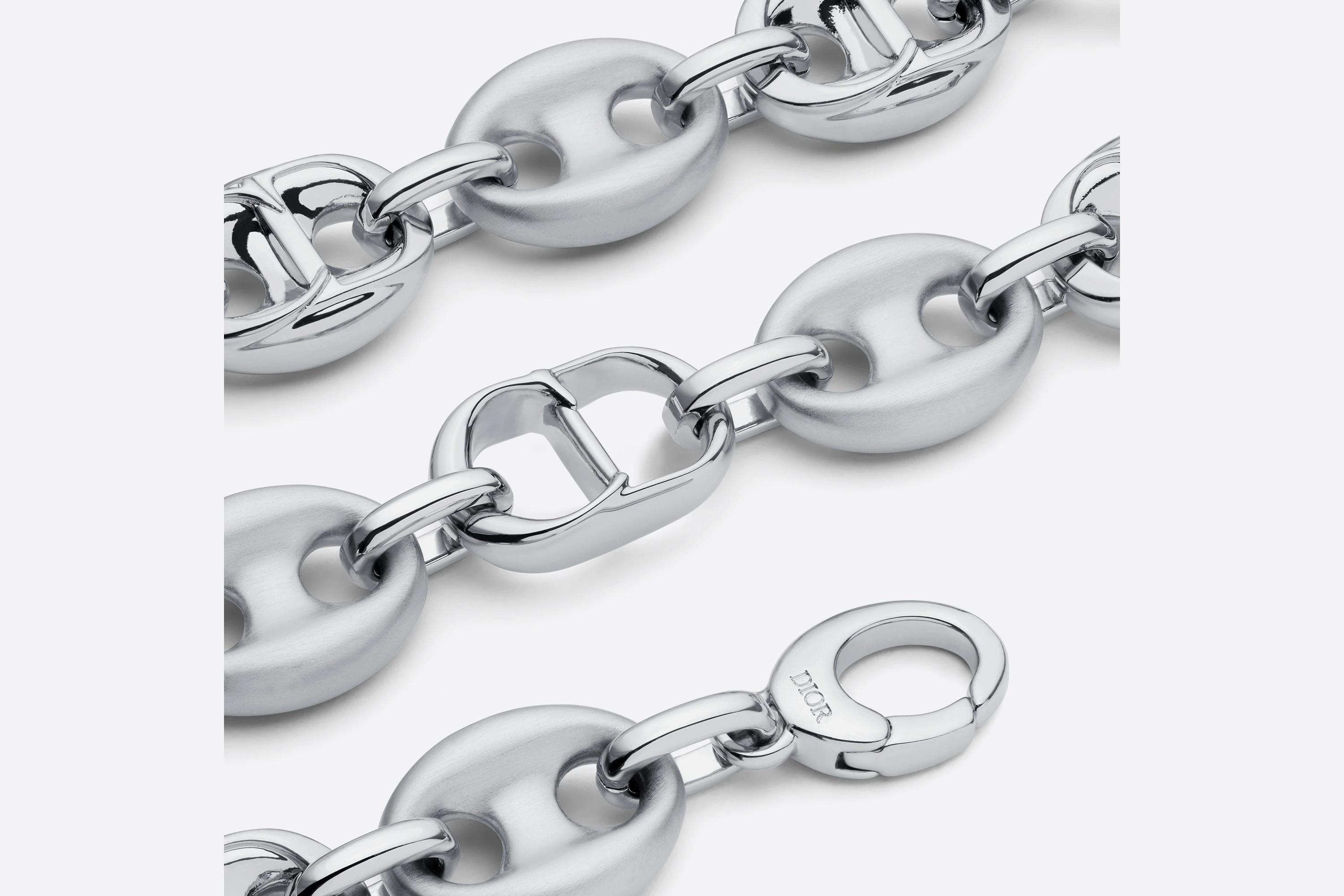 CD Icon Oval Chain Link Necklace - 3