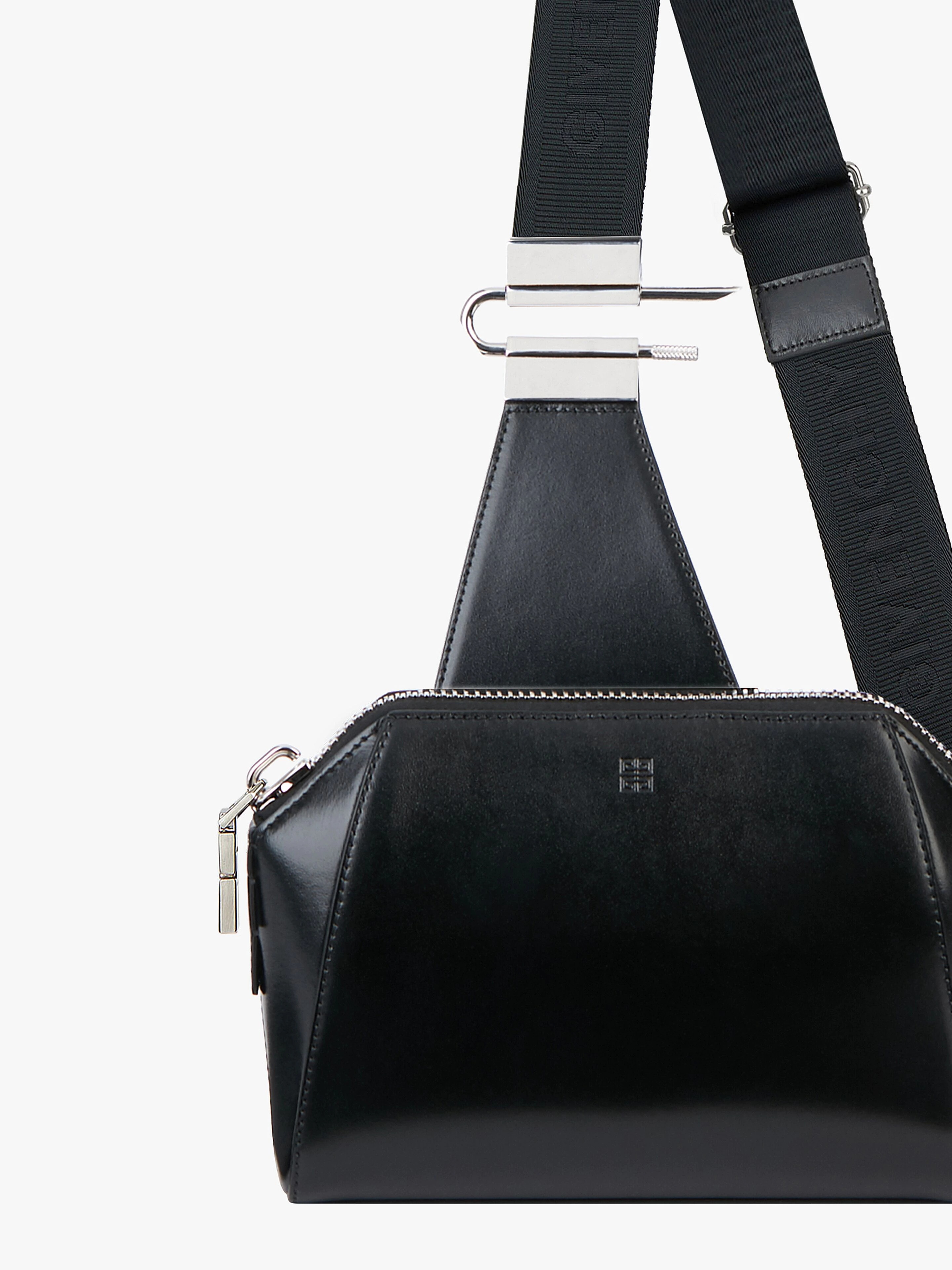 SMALL ANTIGONA CROSSBODY BAG IN BOX LEATHER - 5