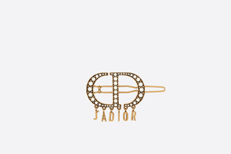 30 Montaigne Barrette 1