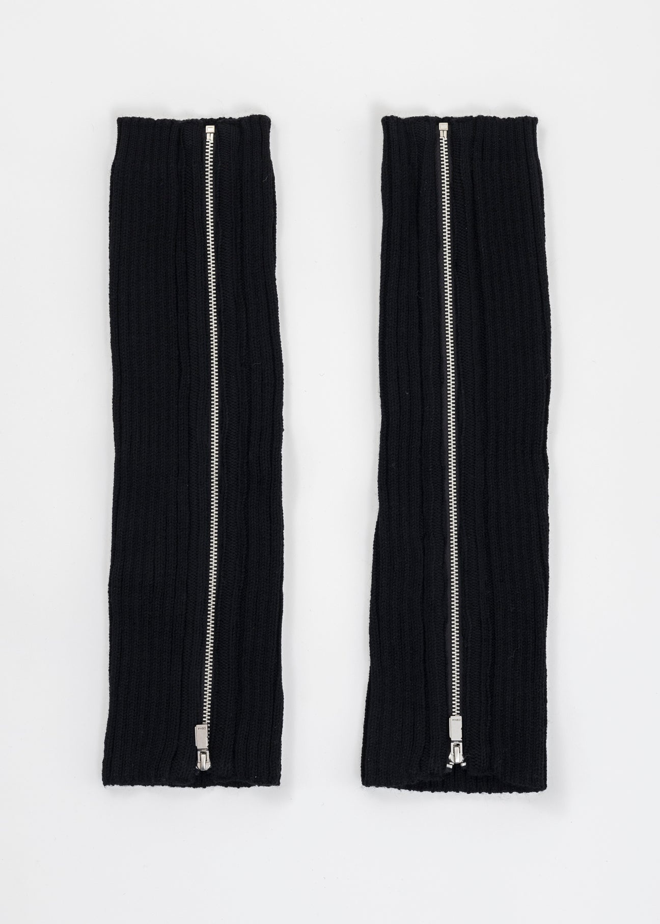 BLACK ZIPPERED LEG SLEEVES - 9