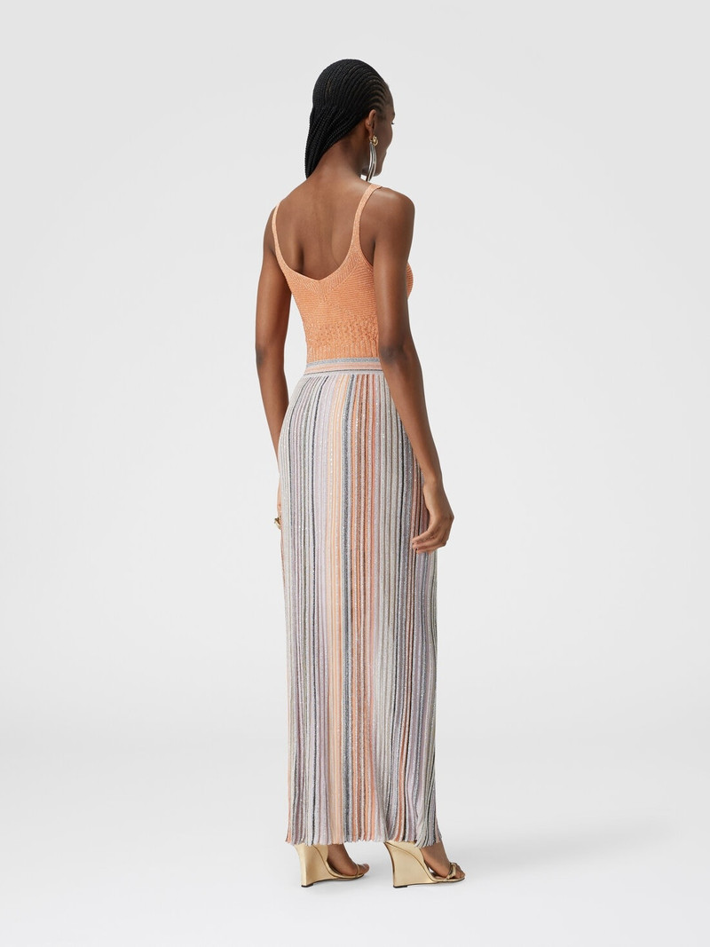 Long ribbed parted skirt with sequins 3
