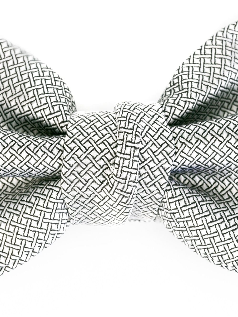 crisscross stitching bow tie - 3