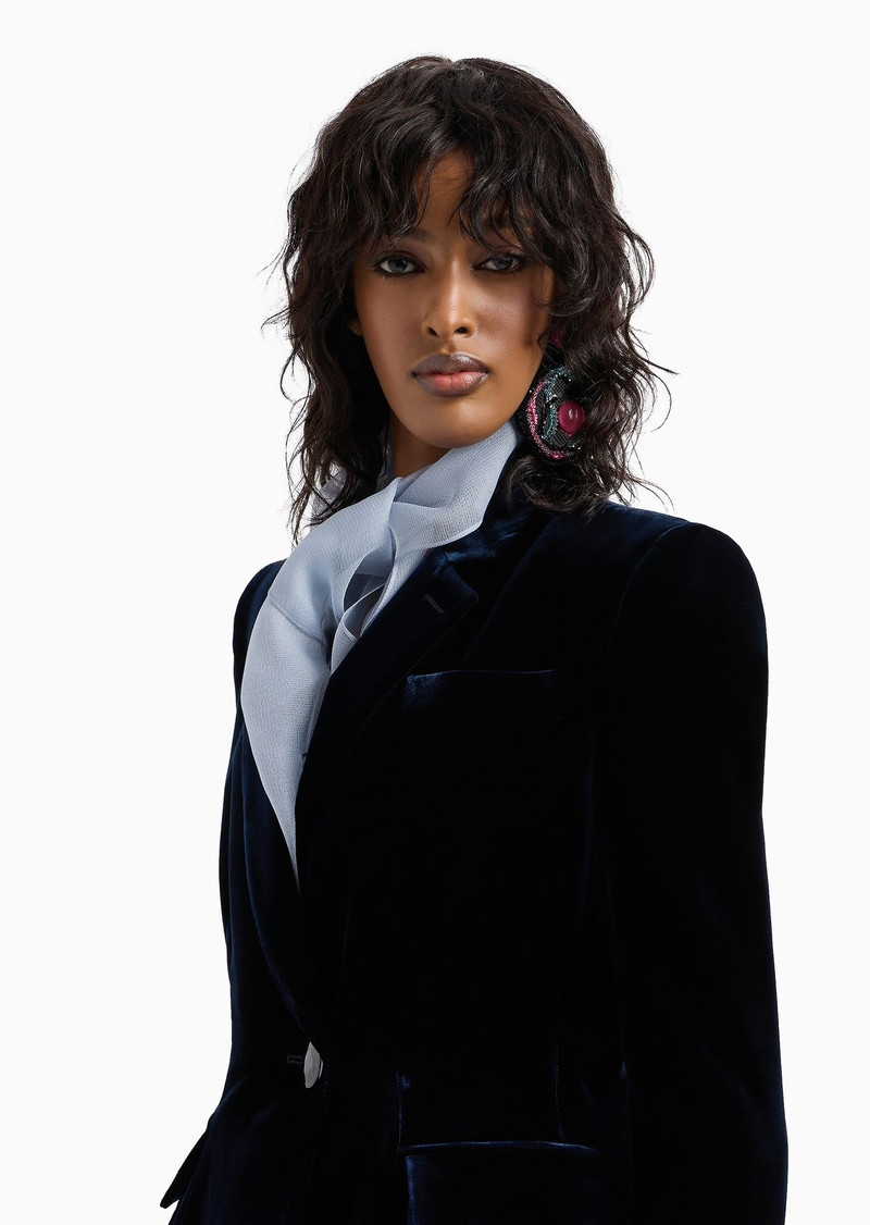 Single-breasted jacket in velvet 8