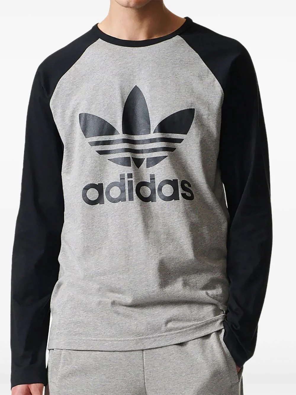 Stadium Trefoil "Medium Grey Heather / Black" T-shirt - 1