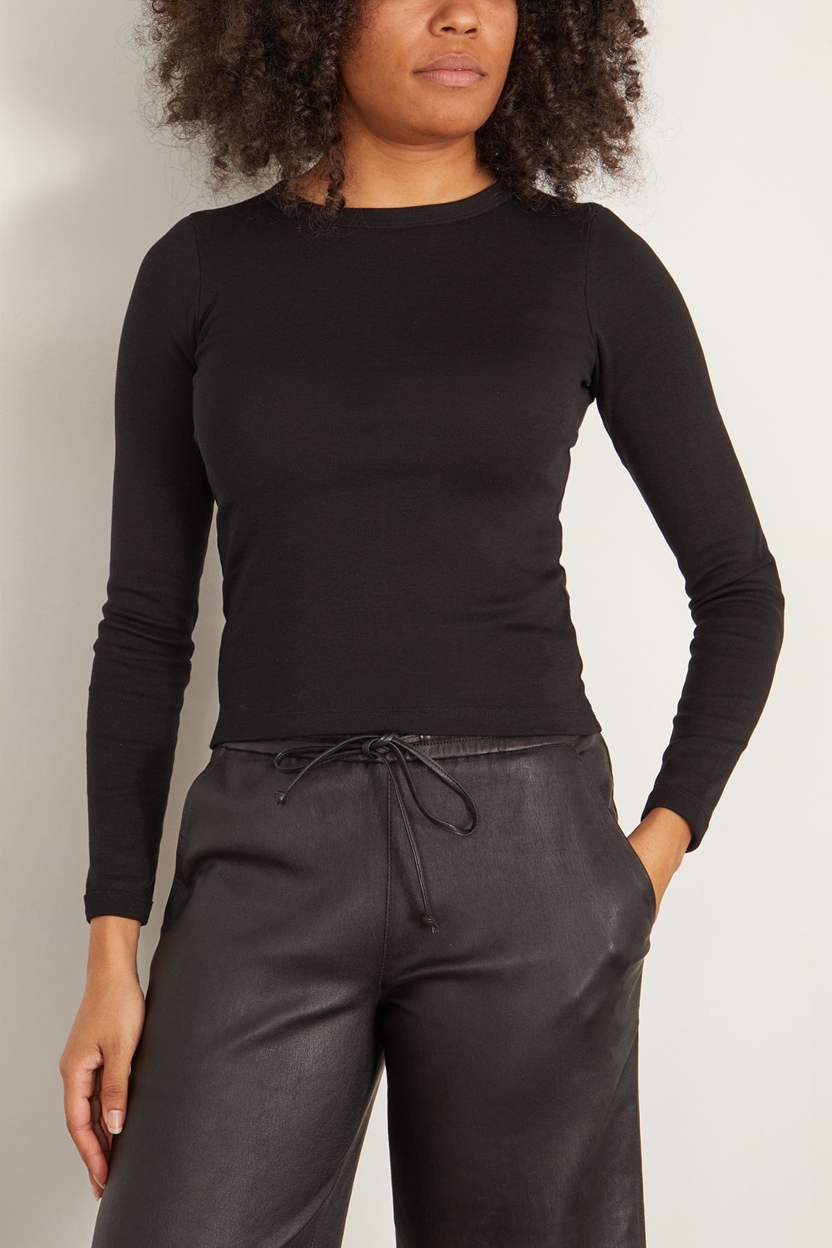 Max Tee in Black - 3