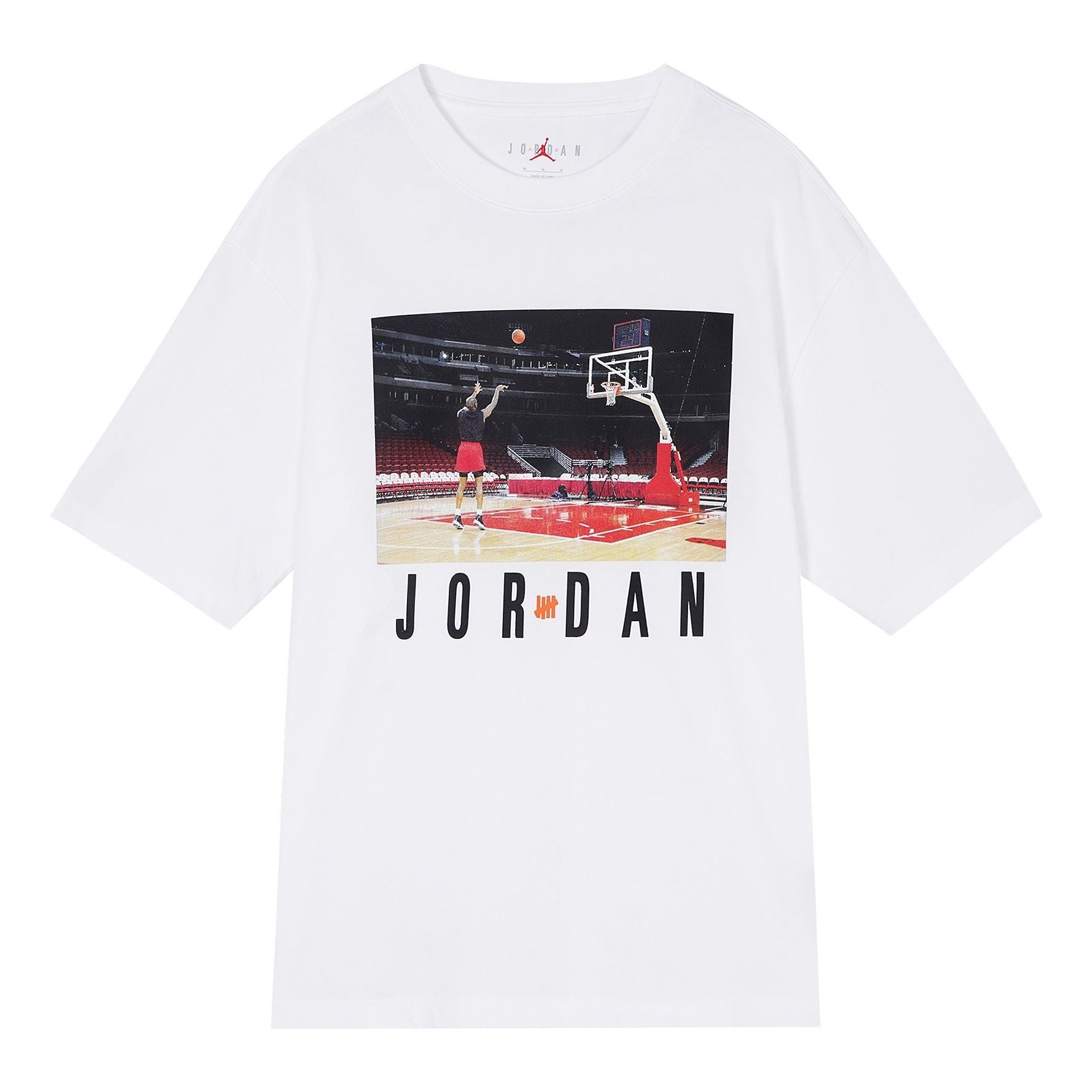 Air Jordan Tee x UNDEFEATED DX6030-100 - 1