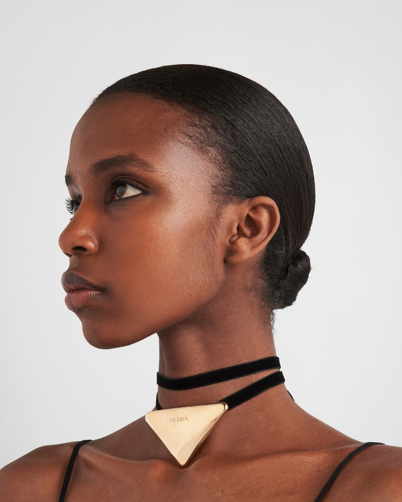 Prada Eternal Gold choker with large pendant in yellow gold outlook