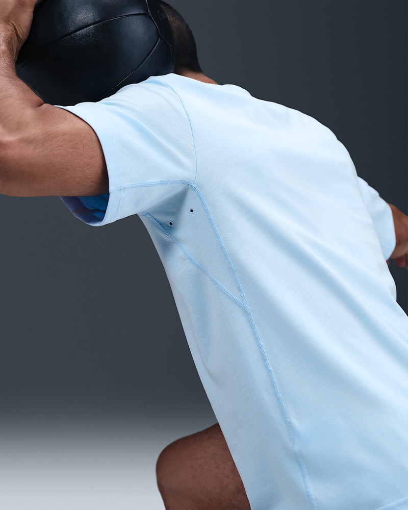 Nike Nike Primary Men's Dri-FIT Short-Sleeve Versatile Top outlook