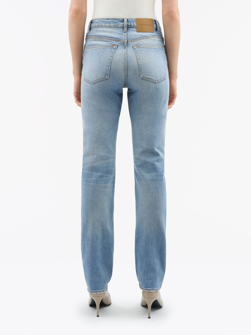 Maggie Function Slim-Fit Jeans 5