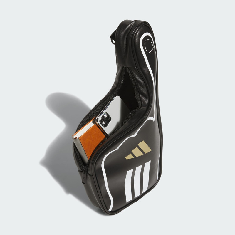 Finger Crossbody 4
