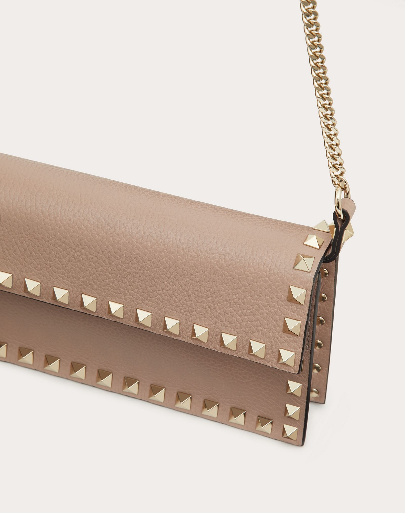 ROCKSTUD GRAINY CALFSKIN POUCH WITH ADJUSTABLE CHAIN STRAP - 2