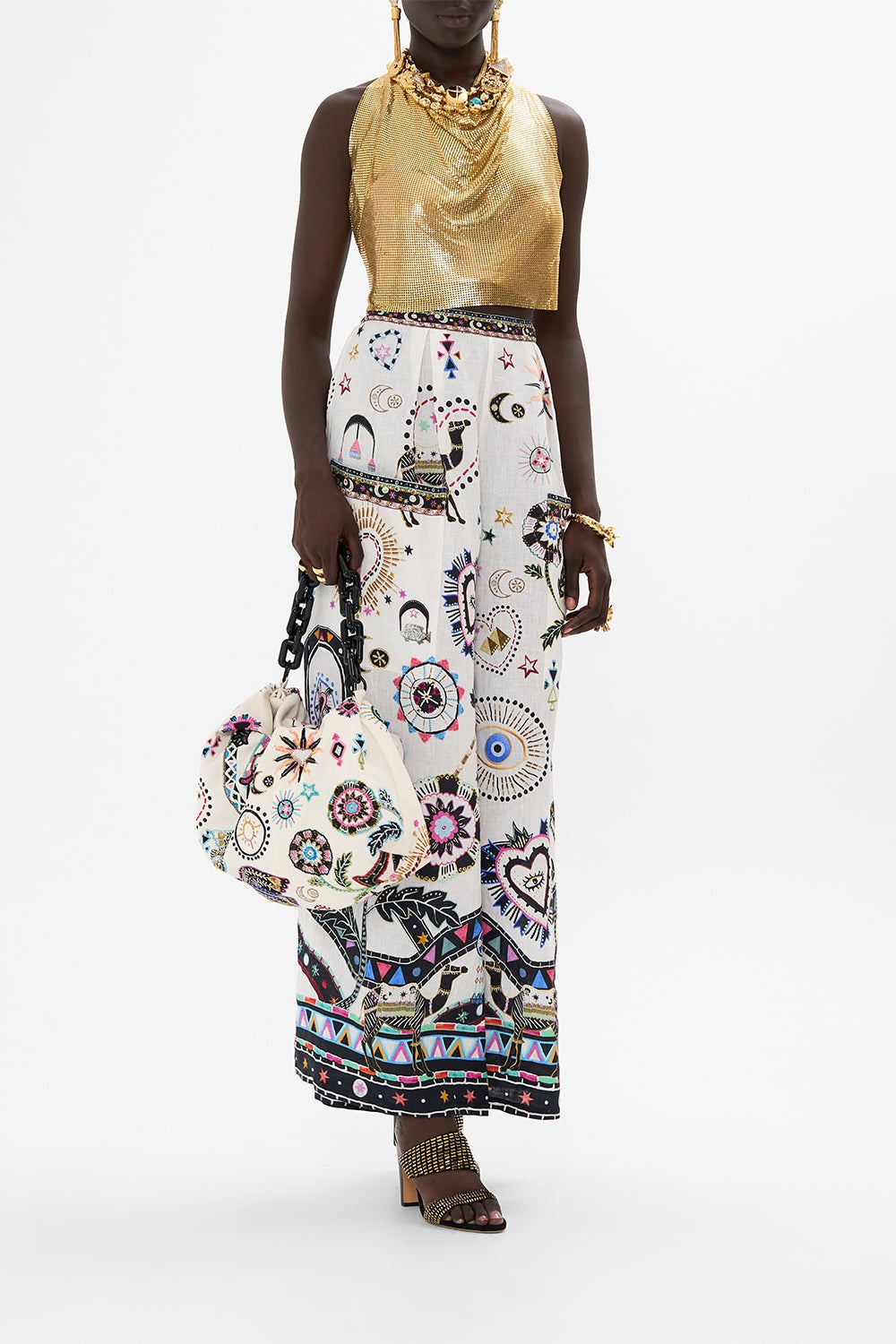 OVERSIZED CLUTCH WITH CHAIN - 4