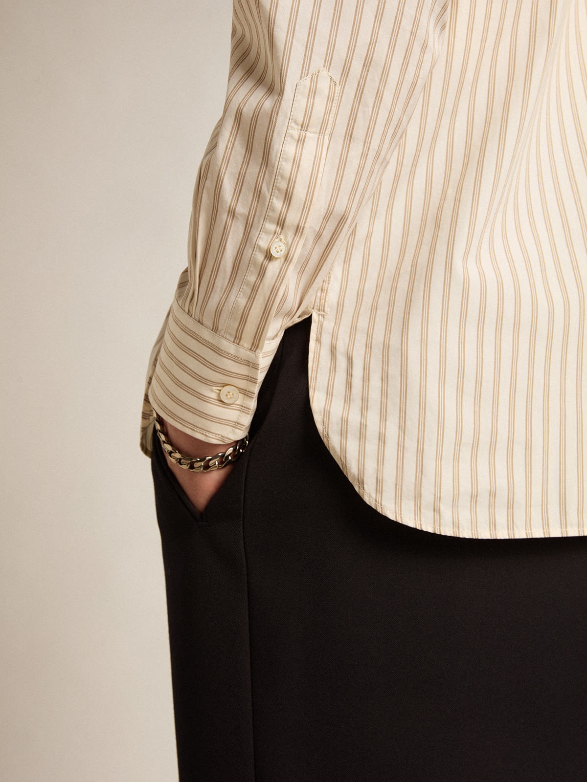 Men’s white cotton shirt with beige stripes - 5