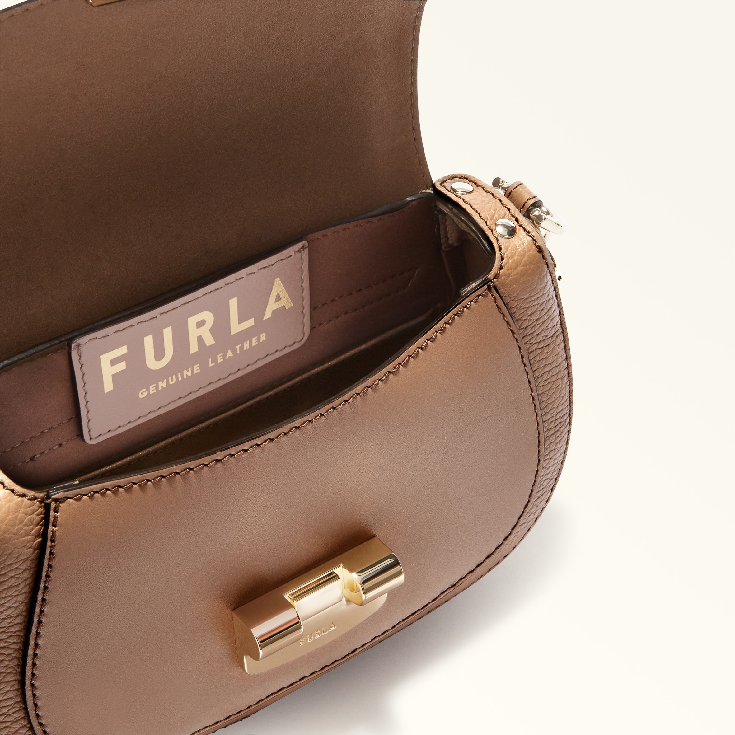 Furla Club 2 - 3