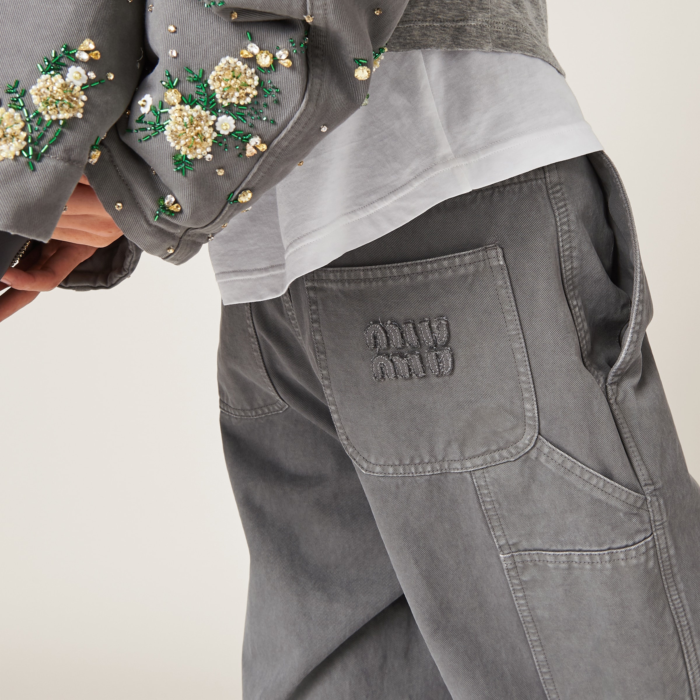 パンツ MiuMiu SS25 Navy blue gabardine pant (MP1837SOOO16E8 F0124) Miu Miu Navy Blue Gabardine Pant | italist