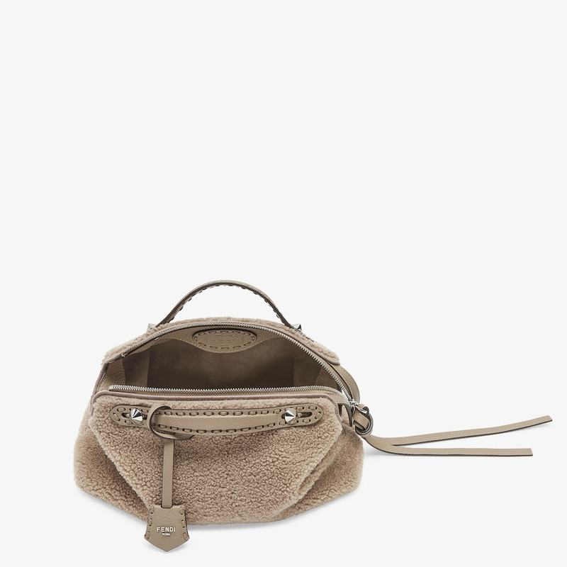 By The Way Selleria Medium 5