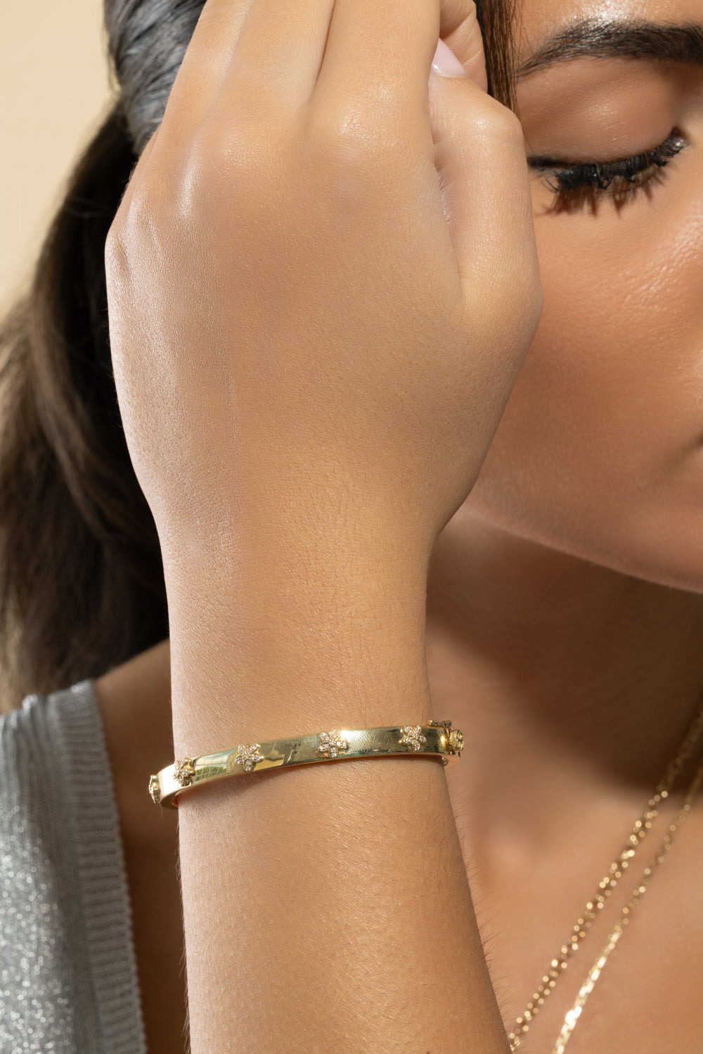 Diamond Flower Bangle Bracelet - 4