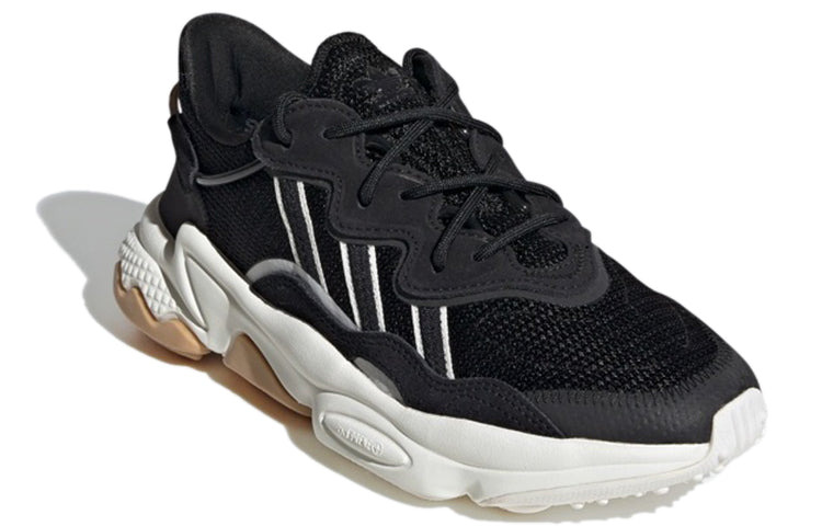 (WMNS) adidas Ozweego 'Black Gum' FZ2017 - 3