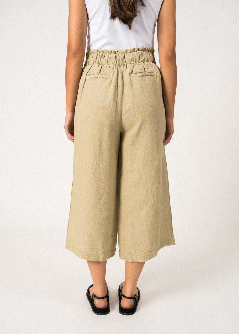 CHLOE Pleated Wide-Leg Pants 3