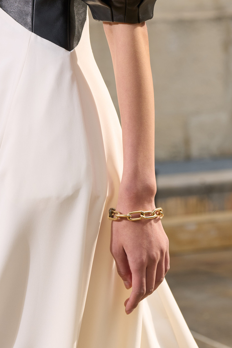 GABRIELA HEARST Micro Pave Link Bracelet in 18K Yellow Gold & Black Diamonds (Classic Links) outlook