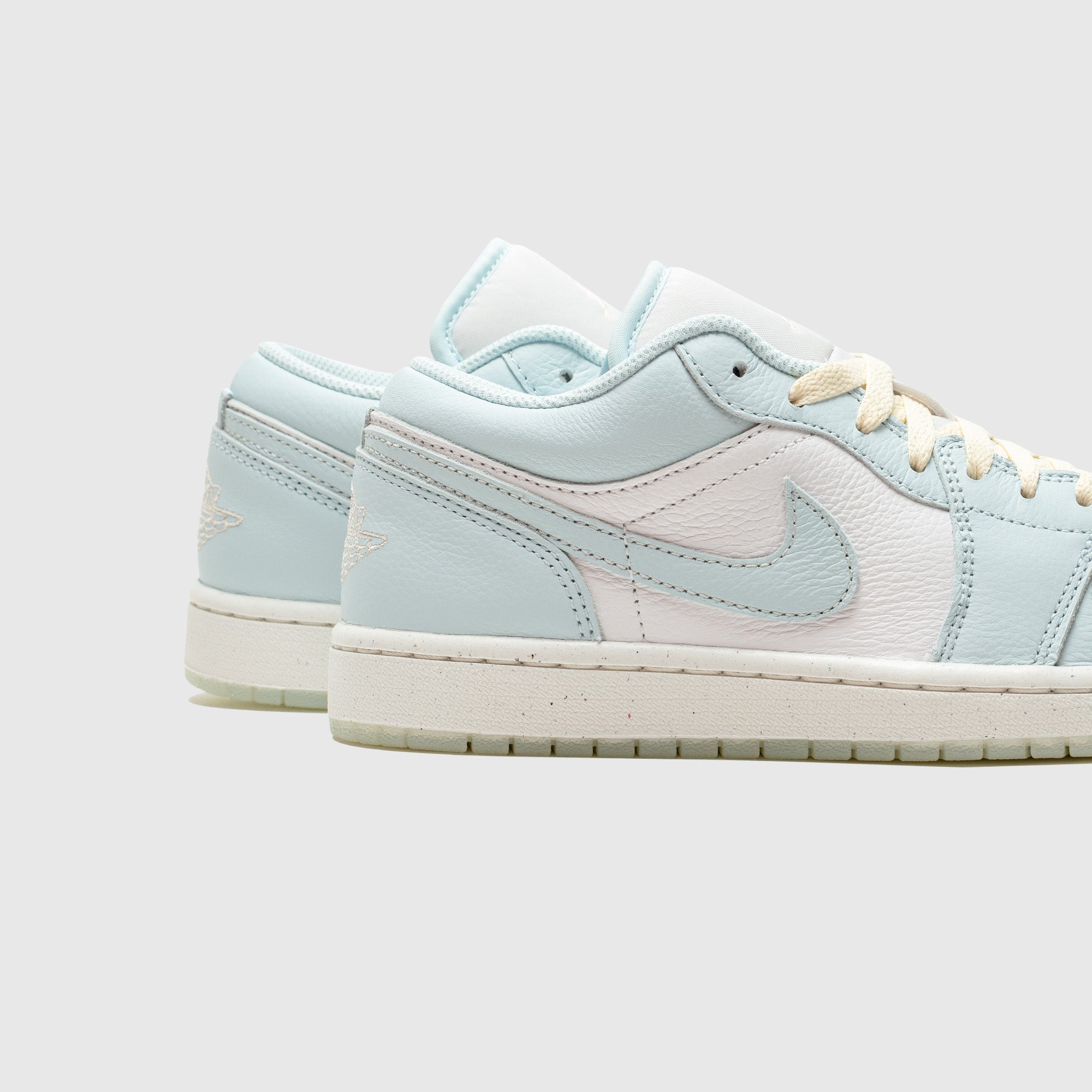 AIR JORDAN 1 LOW SE "GLACIER BLUE" - 5