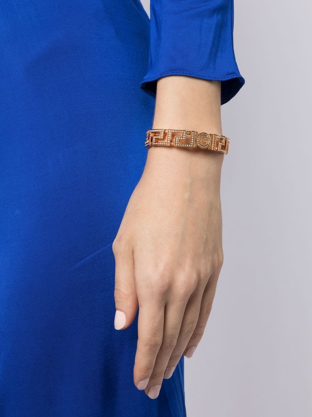 Greca Tribute Medusa cuff bracelet - 2