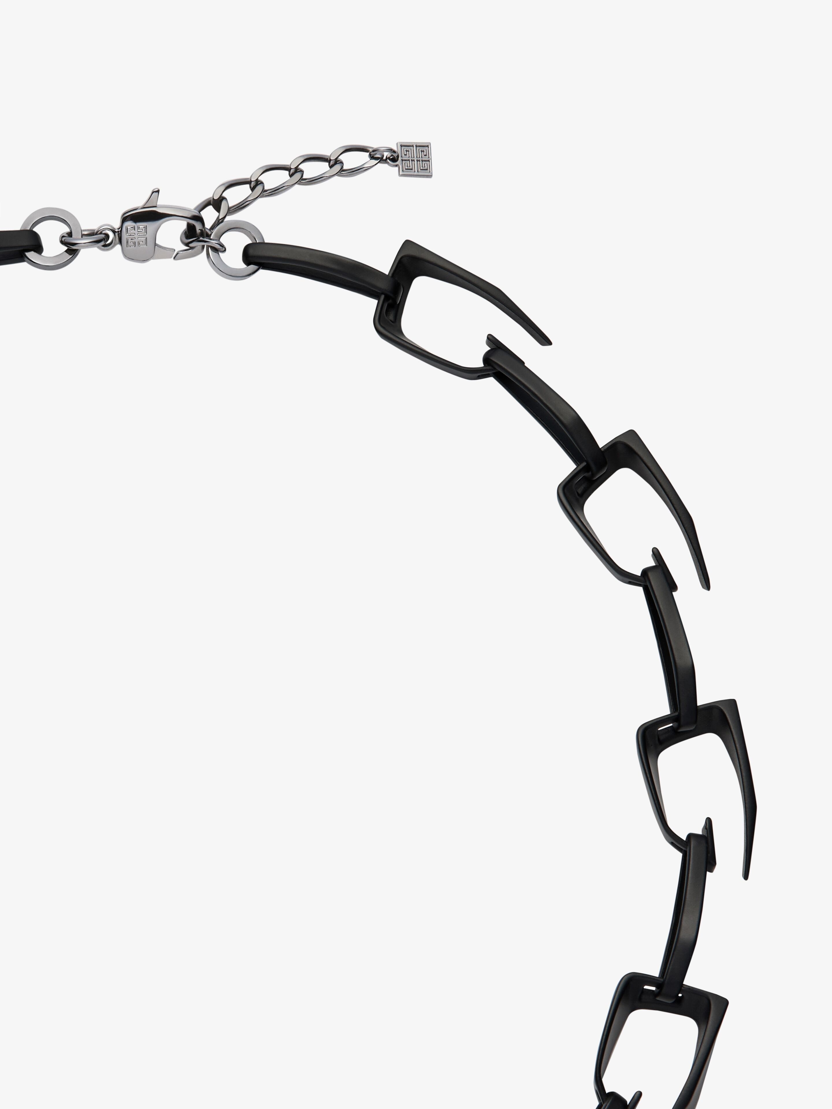 MEDIUM GIV CUT NECKLACE IN METAL AND ENAMEL 2