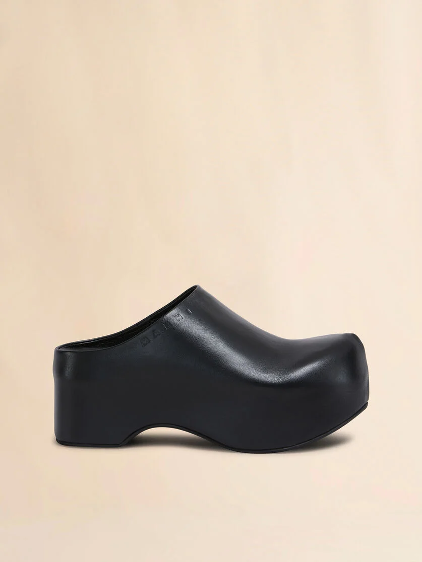 BLACK LEATHER CHUNKY CLOG SABOT - 1