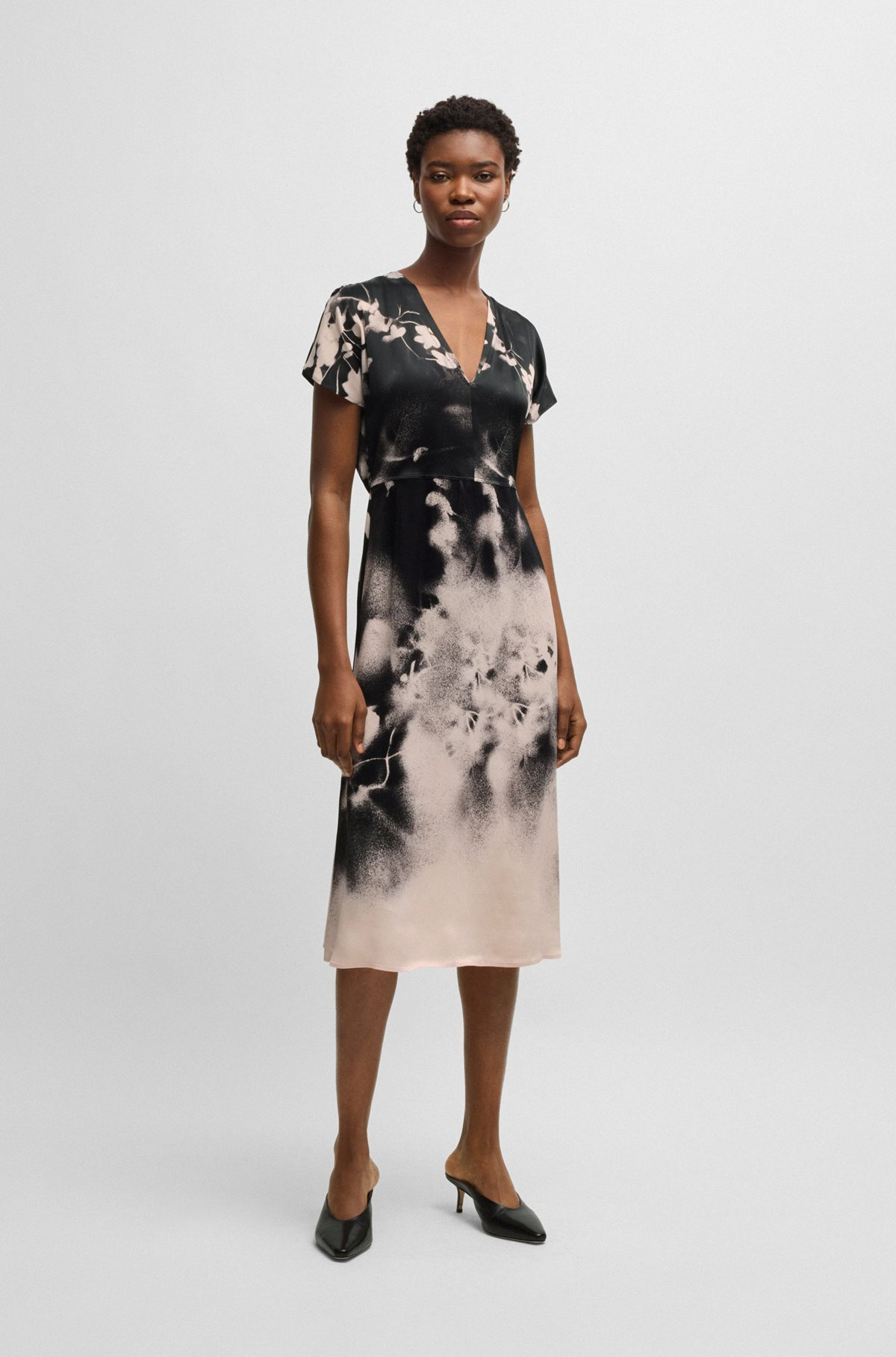 V-NECK DRESS WITH DEGRADÉ FLORAL PRINT - 3