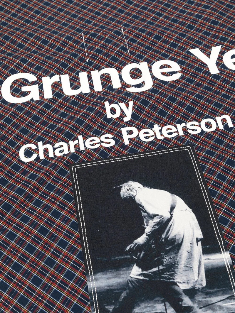 Grunge print scarf 3