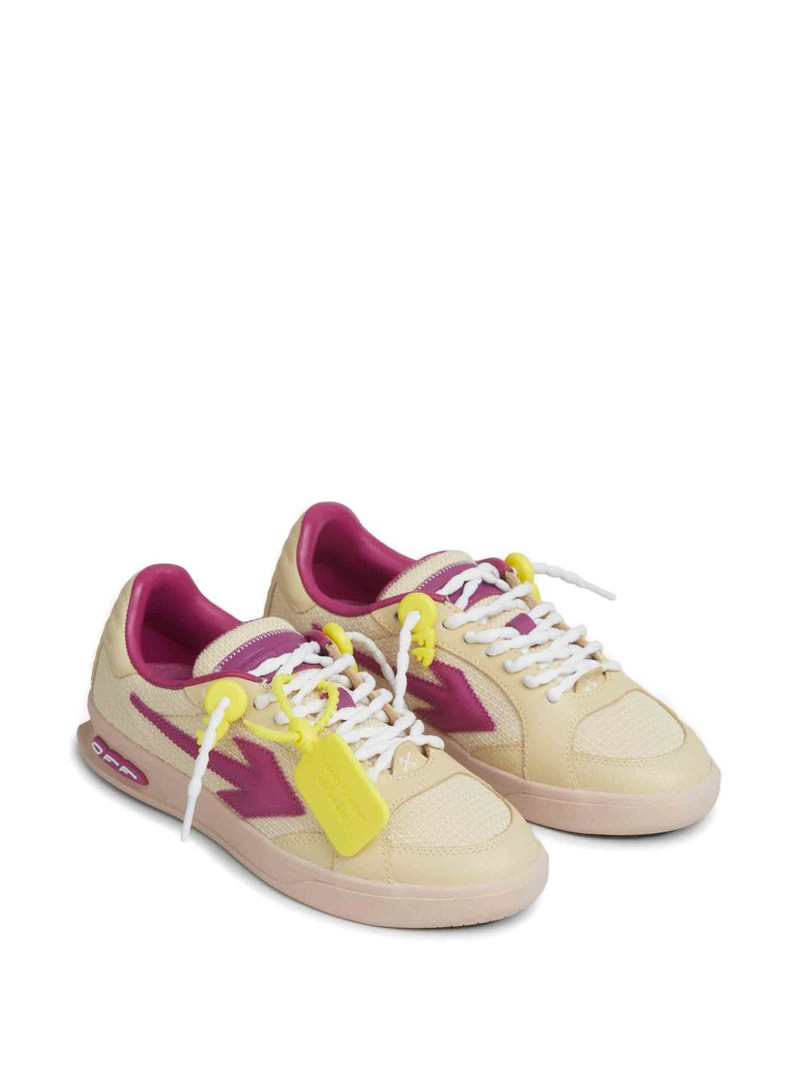 Off-White arrow low sneakers outlook