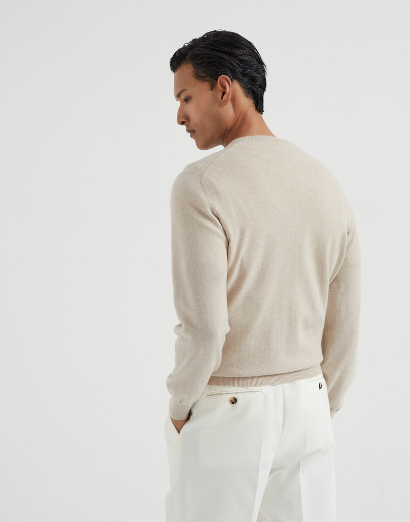 Brunello Cucinelli Cashmere sweater outlook