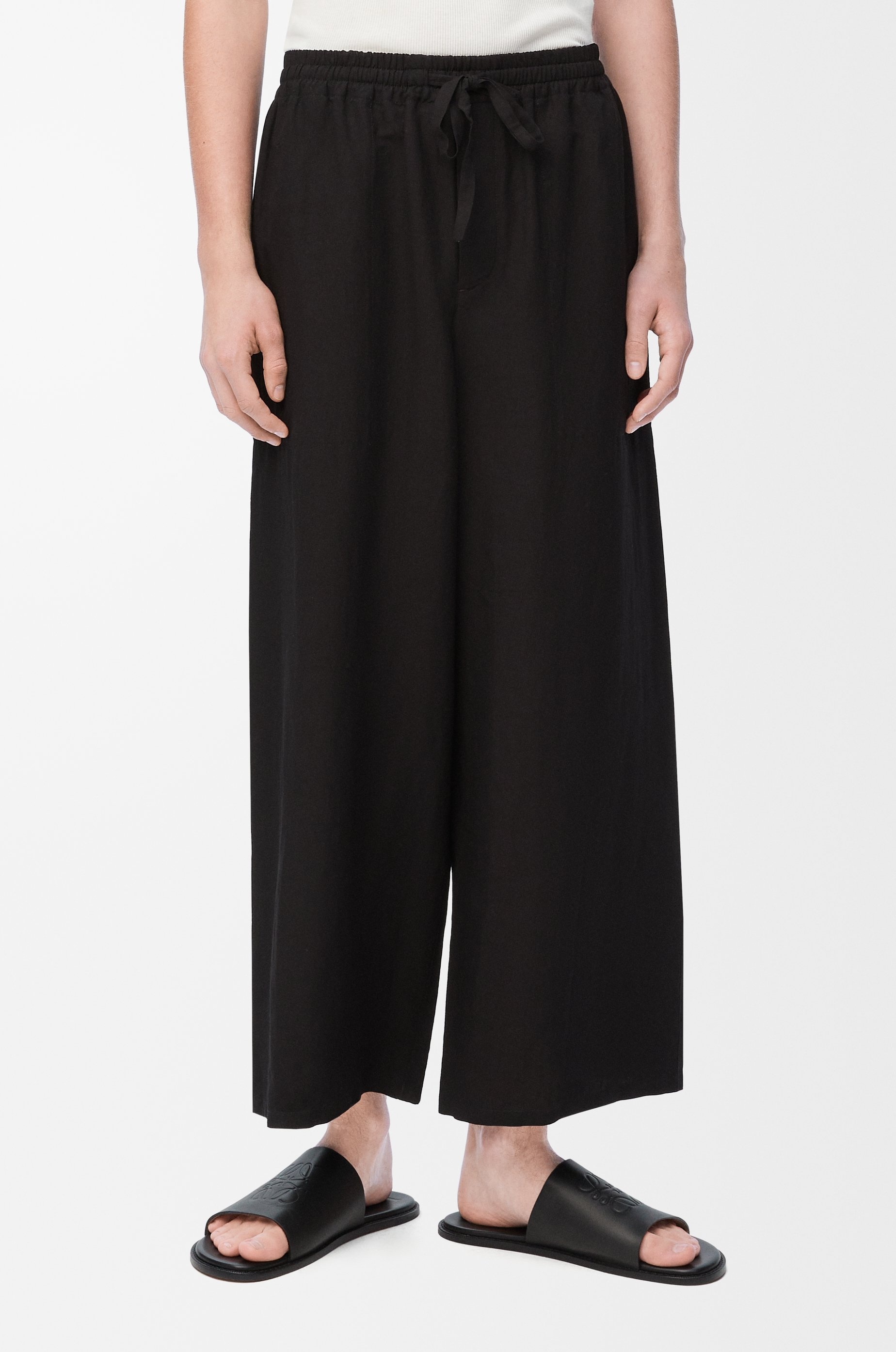Cropped trousers in viscose and linen - 3