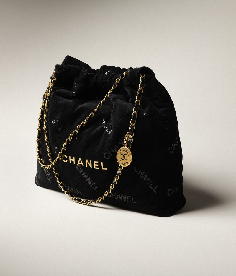 CHANEL CHANEL 22 Handbag outlook