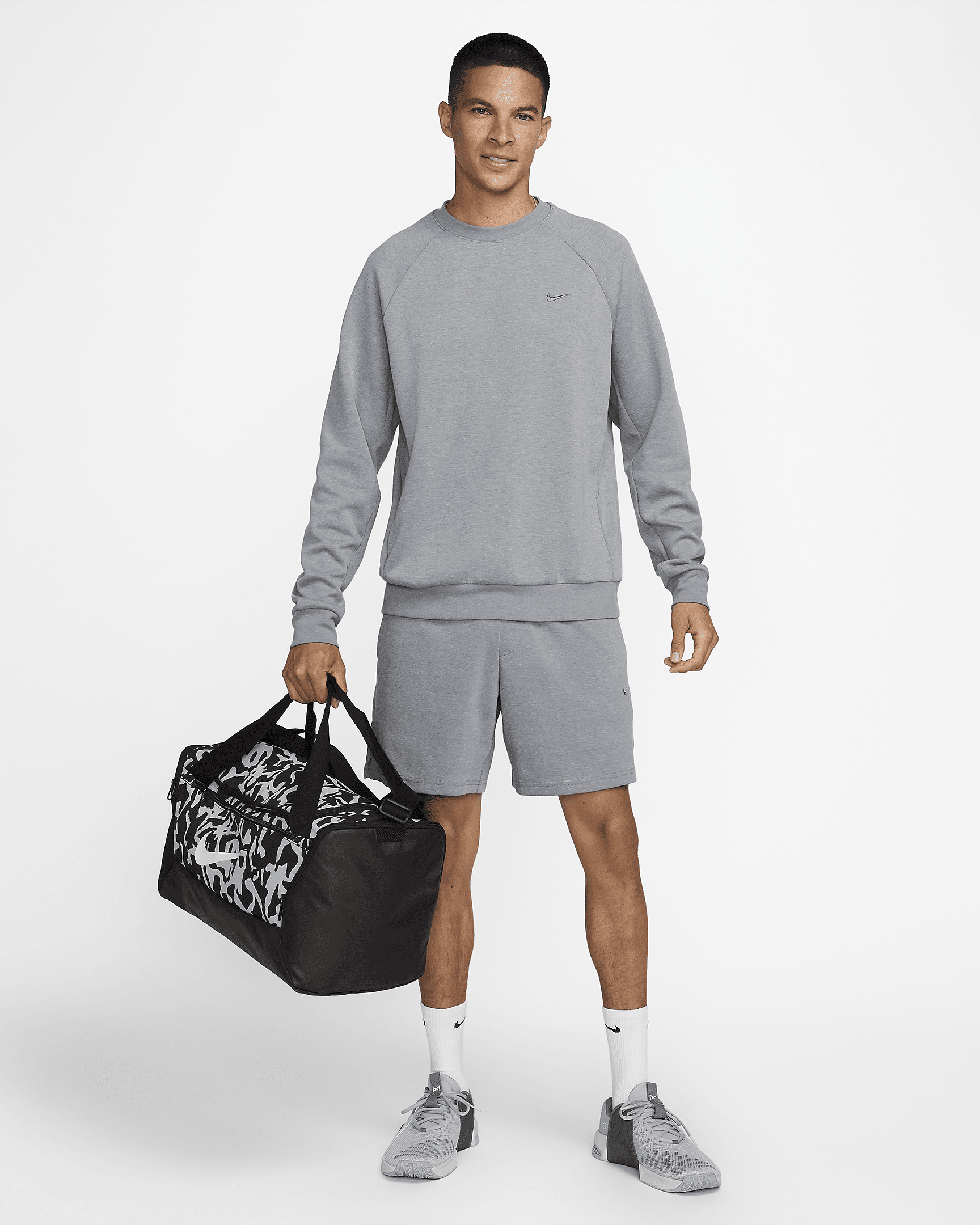 Nike Primary Men's Dri-FIT UV Versatile Crew - 8