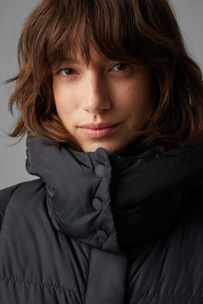 Barna Quilted coat in Black - 4