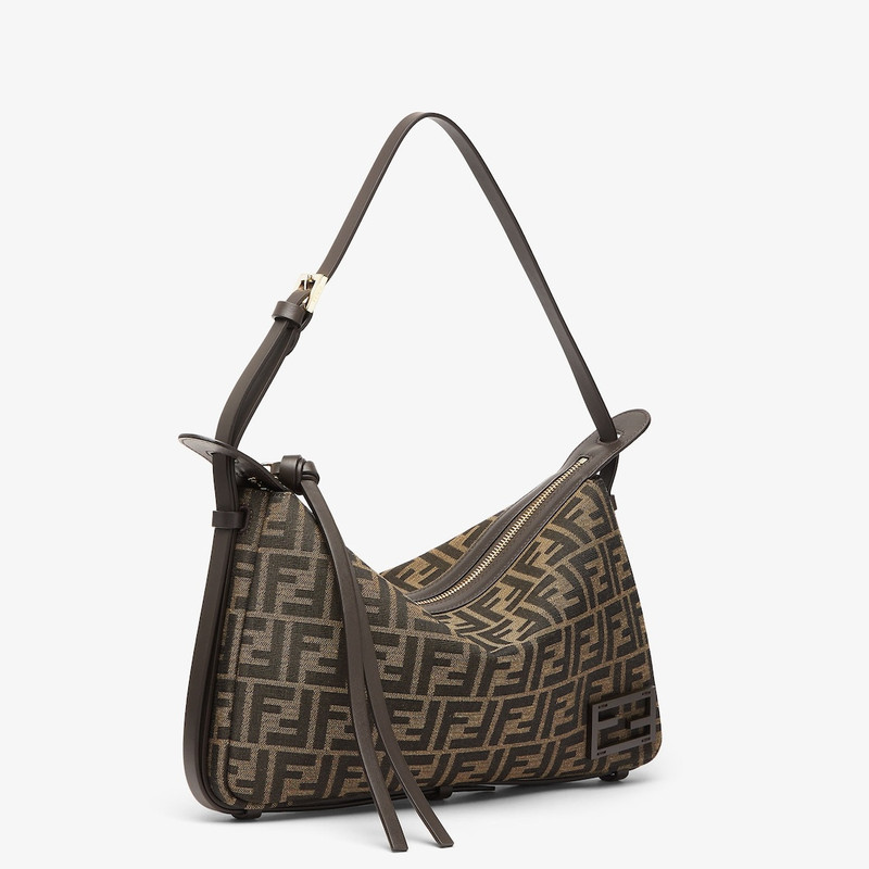 단순히 Fendi 매체 2
