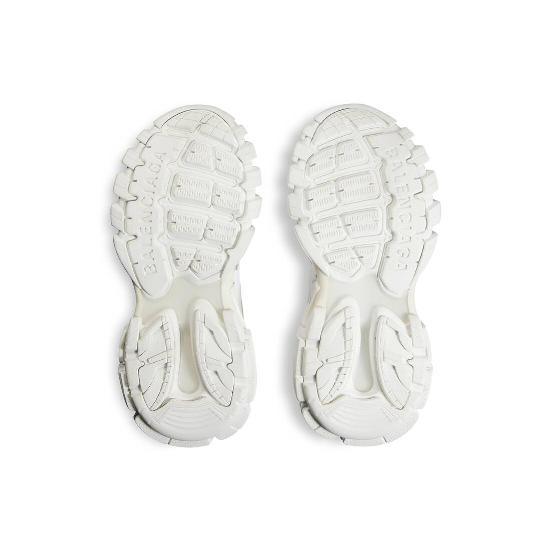 Women's Track Signature Sneaker in White/black - 7