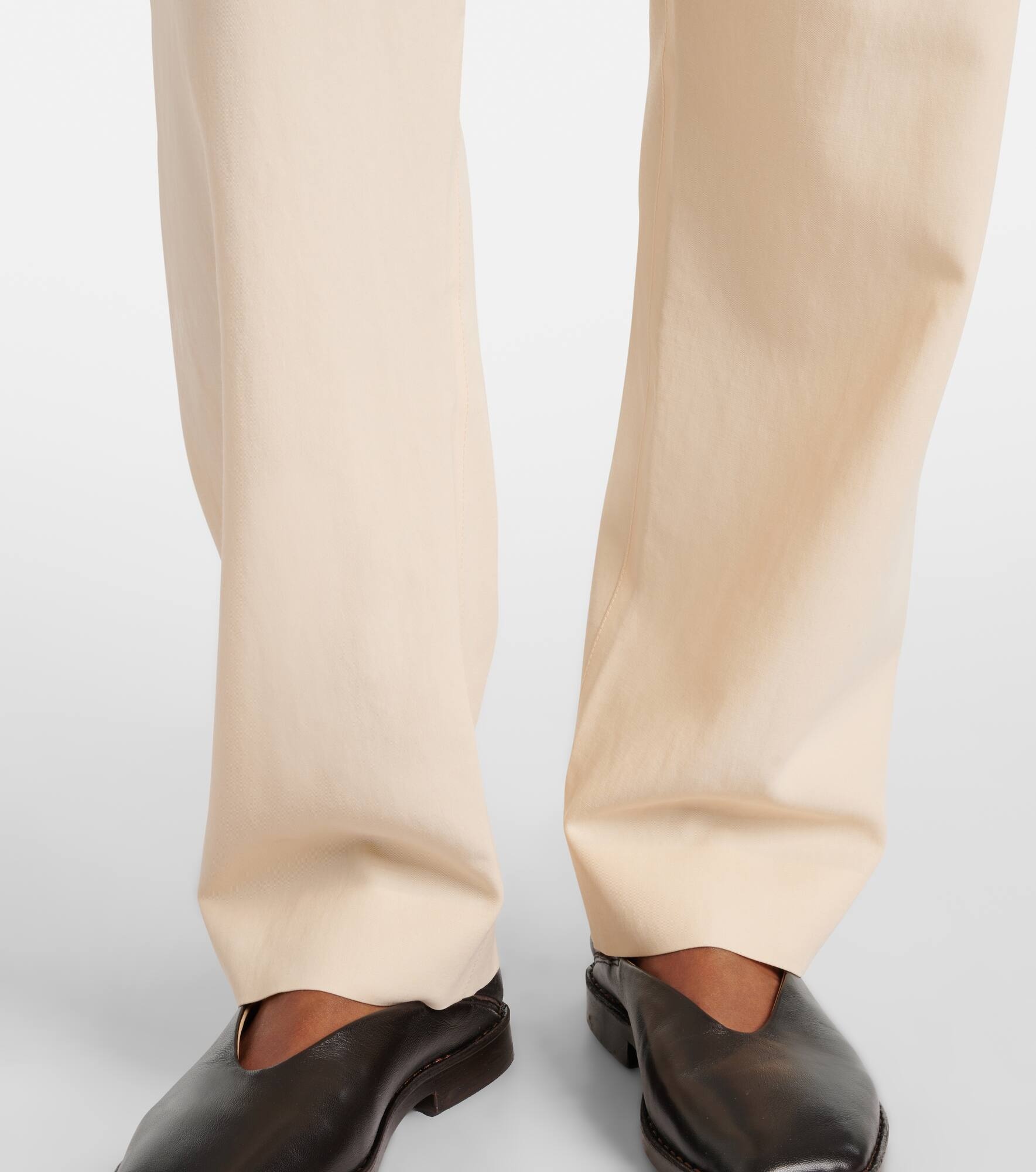 Wool-blend gabardine tapered pants - 5