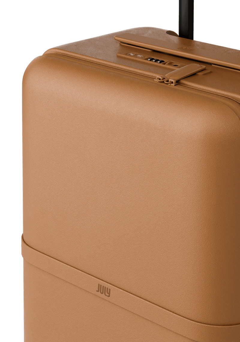 Capsule Carry On Pro 4
