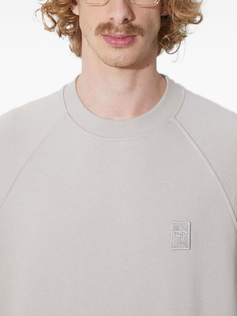 raglan-sleeves sweatshirt 5
