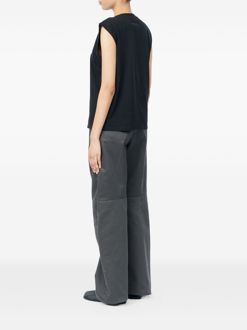 crew-neck vest 5