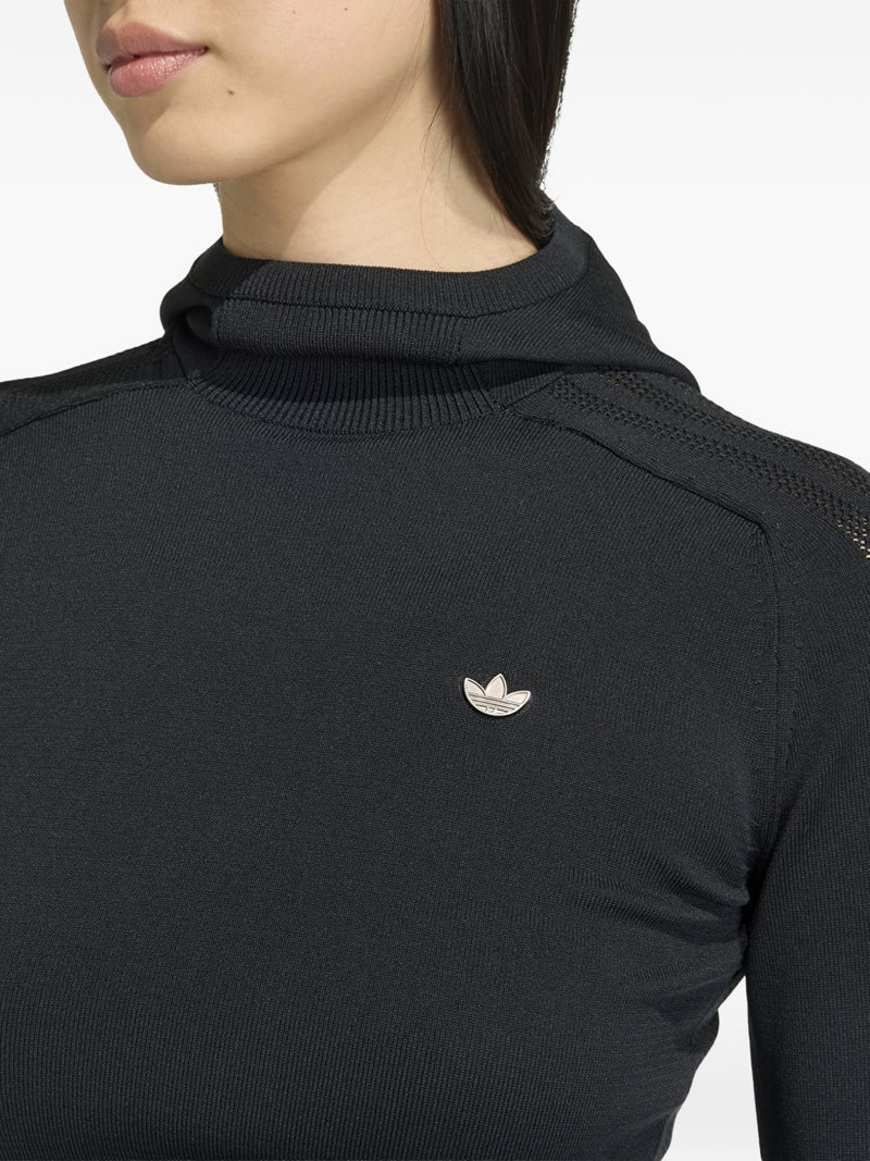 long-sleeve T-shirt 6