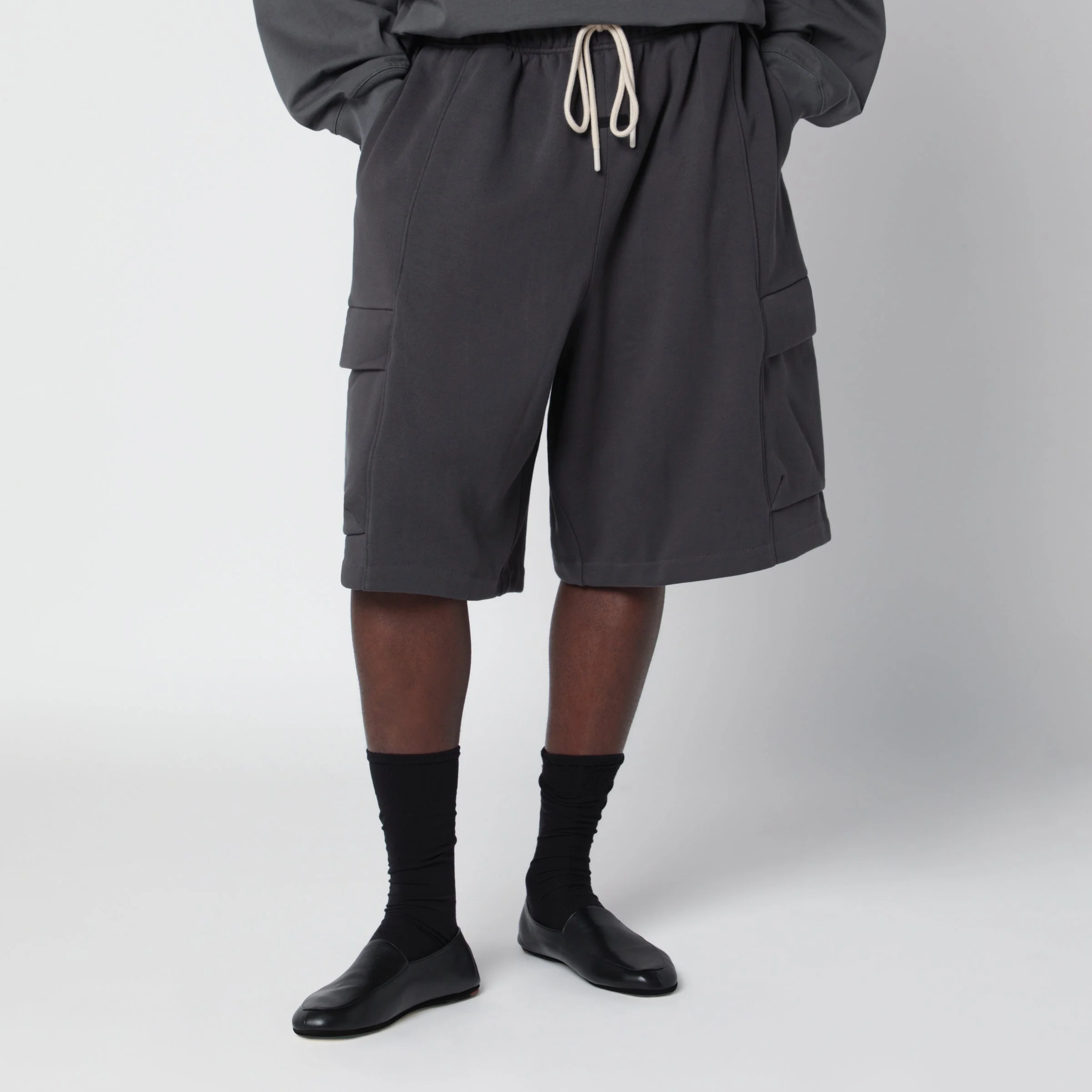Iron Grey cargo Bermuda shorts in cotton fleece - 1