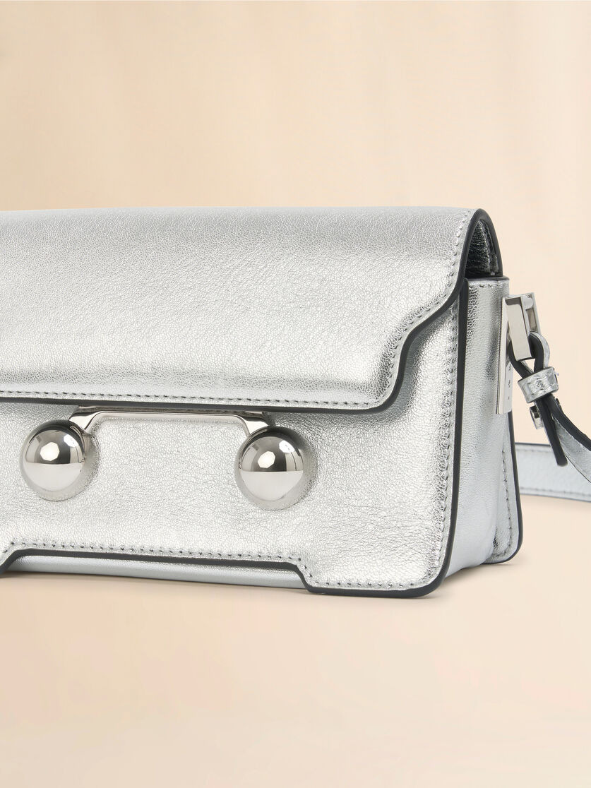SILVER LEATHER TRUNKAROO MINI SHOULDER BAG - 5
