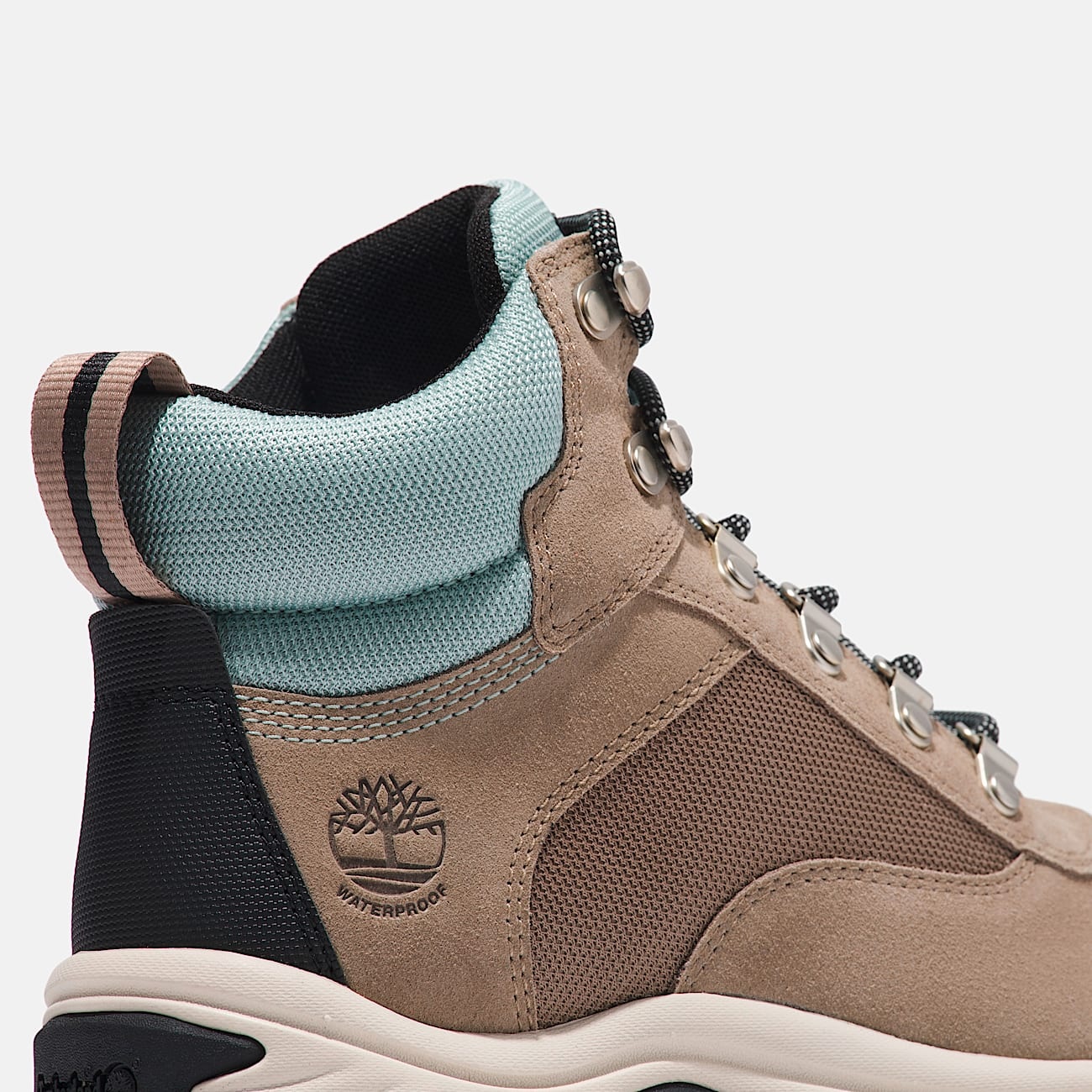 Women's White Ledge Waterproof Hiking Boot - 7