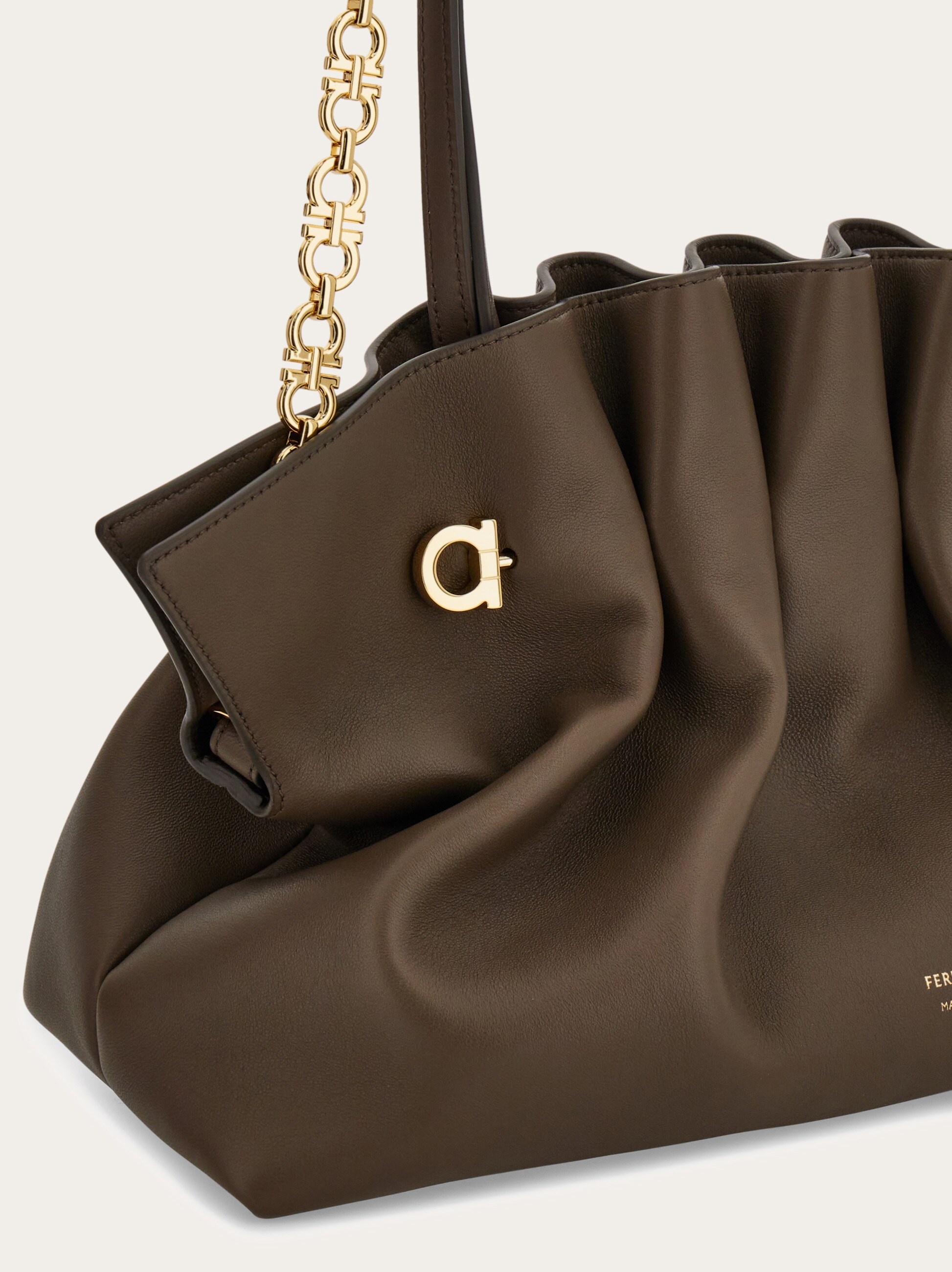 Soft shoulder bag (M) - 8