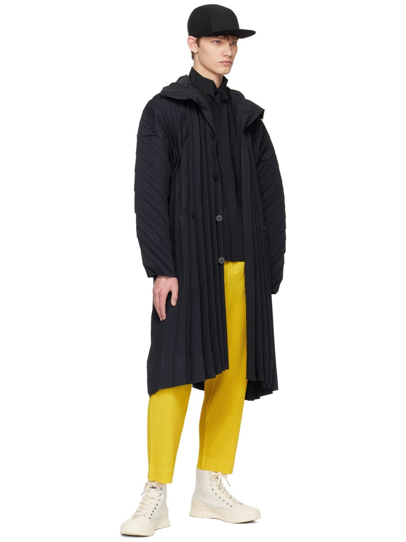 ISSEY MIYAKE Black Edge Coat outlook